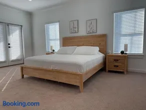 Sea La Vie - Large Family Friendly 4BR 10 Bed Pool and Bay Access - Image 5