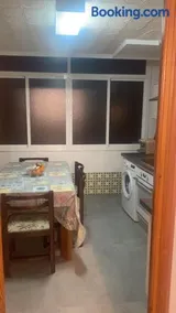 Appartement Spacieux fonctionnel Parking assuré!! - Image 3