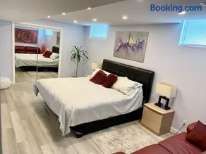 Gilford Beach Apartment - Image 5