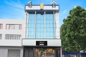 Collection O Nirman Vihar - Image 1