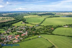 NEW The Green House B&B Cromer Sleeps 20 - Image 2