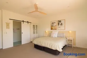 Marcoola Seaside Apartment - Image 2