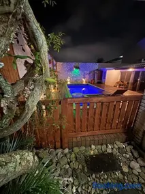 Casa com piscina em frente à Praia do Santinho - Image 2