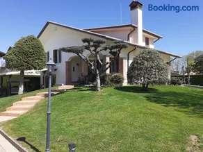 Villa Elena - Image 1