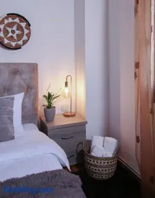 Oiti Mountain Apartments - Image 5