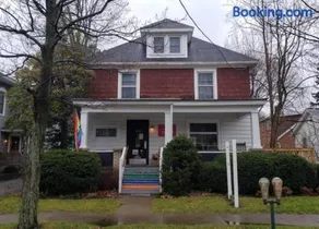 Large Bakery Apartment - Central Downtown Location - Image 1