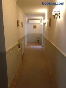 Jókai Apartment - Image 4