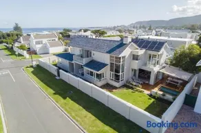Somersout Holiday home - Image 1
