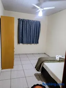 Casa confortável 2 quartos e garagem - Image 1