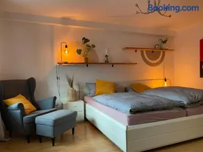 Gemütliche Wohnung Nähe Schloss - Image 3