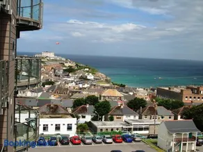 2Bed with Pool & Sea View Apartment - Image 1
