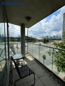 Luxury Dockview 3 Beds Excel London - Image 5
