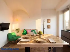 Panoramic Lake Iseo Retreat with Private Garden - Image 3