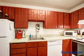 Downtown Redmond Townhouse by Stay Rested - Image 2