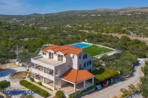 Villa DIVA Holiday House - Image 3