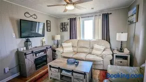 Peaceful 2 Bedroom Cottage - Image 1