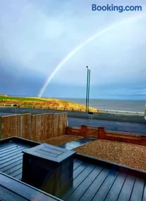 Salt & Surf-Sea Views in Saltburn - Image 5
