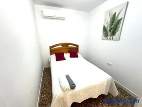Orange Apartments - Image 4