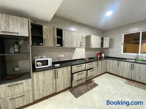 Sunset Serenity Apartment - Image 2