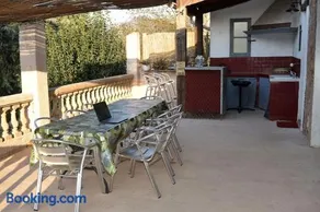 Gîte Terrasse calme nature piscine chauffée partagée fitness 4-6 per Var - Image 1