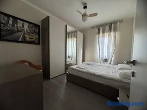 Nide House - Image 4