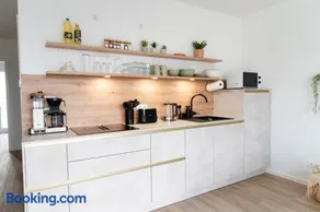 Premium-Apartment mit Balkon - Perfekt für Familien, Gruppen und Geschäftsreisende - ZAYA STAYS - Image 3