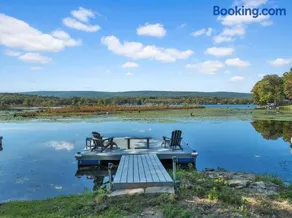 Lakefront, Hot Tub, Dock, Kayaks, Amazing Views - Image 4