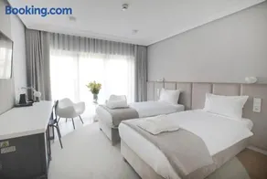 Hotel Park 17 - Image 2