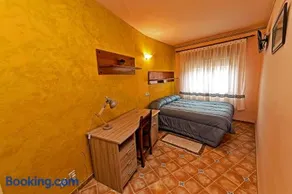 Hostal ROMI - Image 2