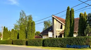 Mol-Ker-Vill Apartment - Image 2
