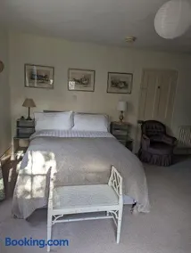 Old Manor House - Image 3