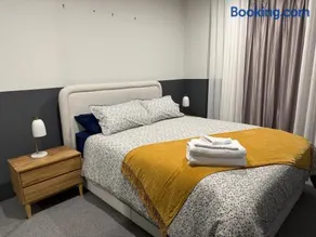 Four-Bedroom House Near Perth Airport - Image 4