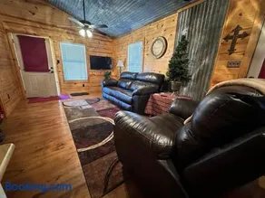 Hillside Hideaway - Image 2