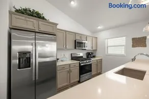 Villages 3BR By Eastport Square and Water Edges Recreation - Image 4