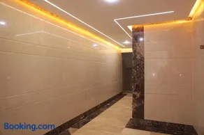 Grand Vanda Suites - Image 5