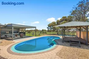 Seabreeze Acres - Maslin Beach - C21 SouthCoast Holidays - Image 2