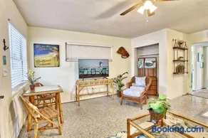 Beach Quarters #3 - Image 2