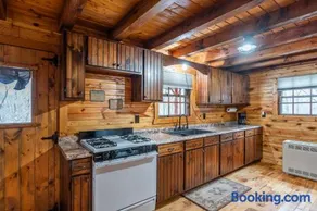 Wildlife Cabin - Image 2
