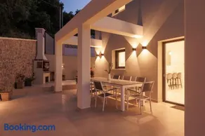 Villa Eleni Di Mare - Image 2
