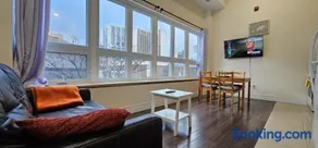 Perfect Location! Quiet-Spacious-2 Bed-2 Bath - Image 1