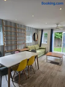 Grace's Place in Milton - Image 5