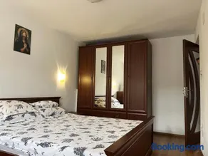 Beautiful house in a very quite area - Image 2