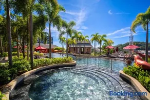 Surin Beach Serviced 3 Bedroom Sea View Apart-ment Comprehensive Facilities Resort Pool Gym Guest Choice - Image 2