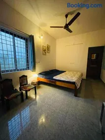 Mystic Hill View - Tara Room - Image 4