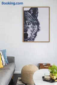 Modern Beach Front Apartment - Image 4