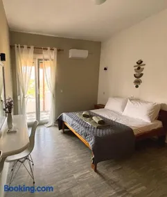New Poseidon Apartments & Studios - Image 3