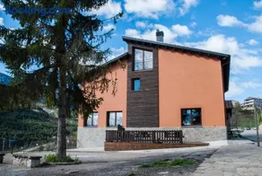 Alberg Cal Manel - Image 1