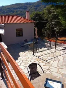 Stone and Serenity Cottage - Image 3