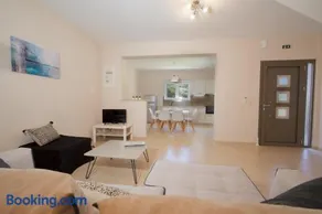 ALEXANDRA'S Residence - Image 1