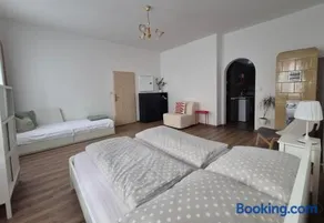 Klidný apartmán v rodinném domě v blízkosti centra - Image 3